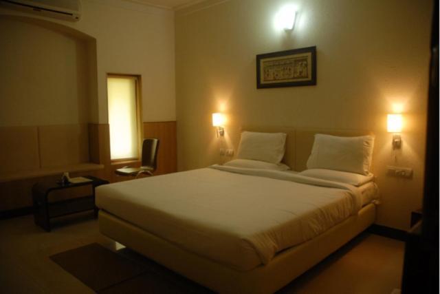 Grand World Hotel Tirupati Phòng bức ảnh