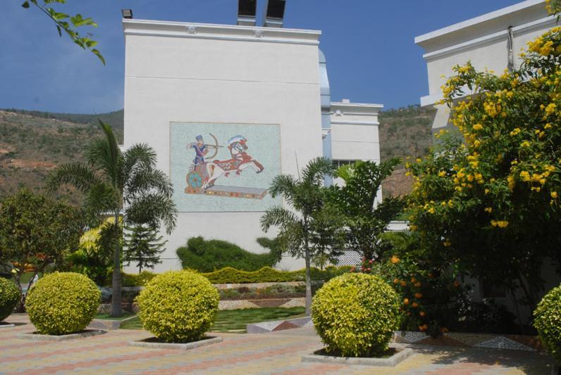 Grand World Hotel Tirupati Ngoại thất bức ảnh