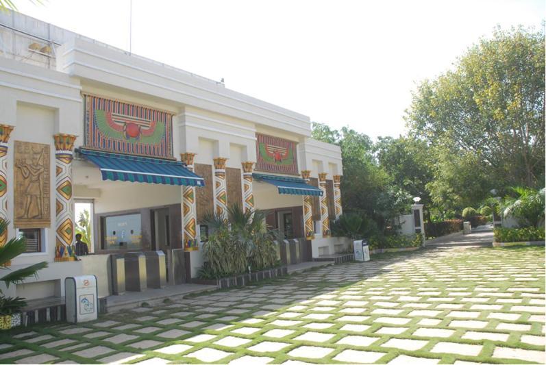 Grand World Hotel Tirupati Ngoại thất bức ảnh